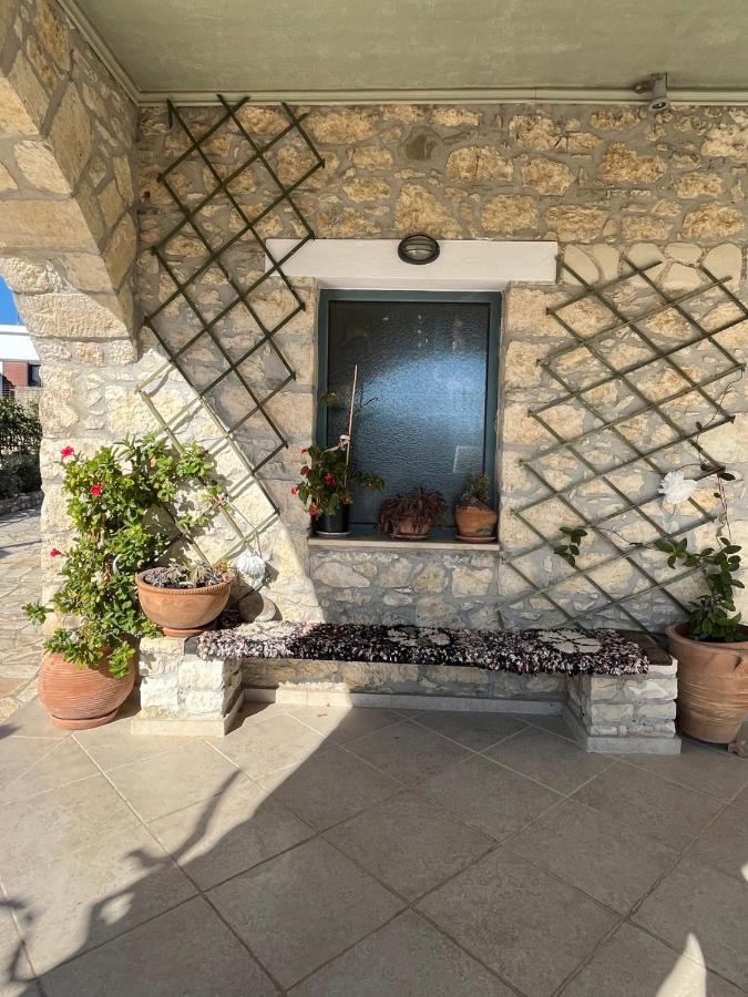 Katerina'S Rest Stone Ηouse Vila Charakas Exterior foto