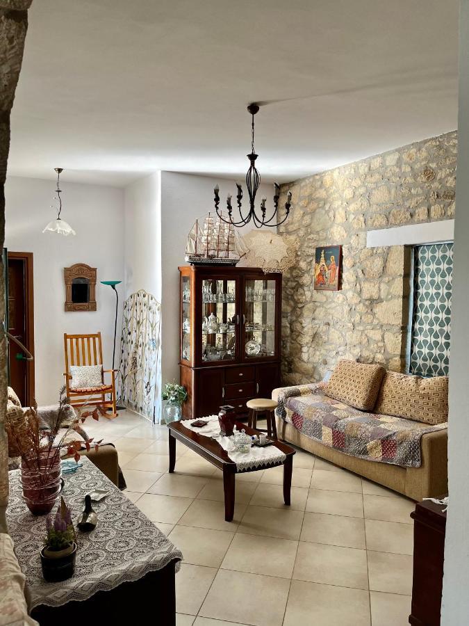 Katerina'S Rest Stone Ηouse Vila Charakas Exterior foto